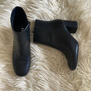 She&in black ankle sleak chunky heeled side zipper round toe ankle booties sz 8